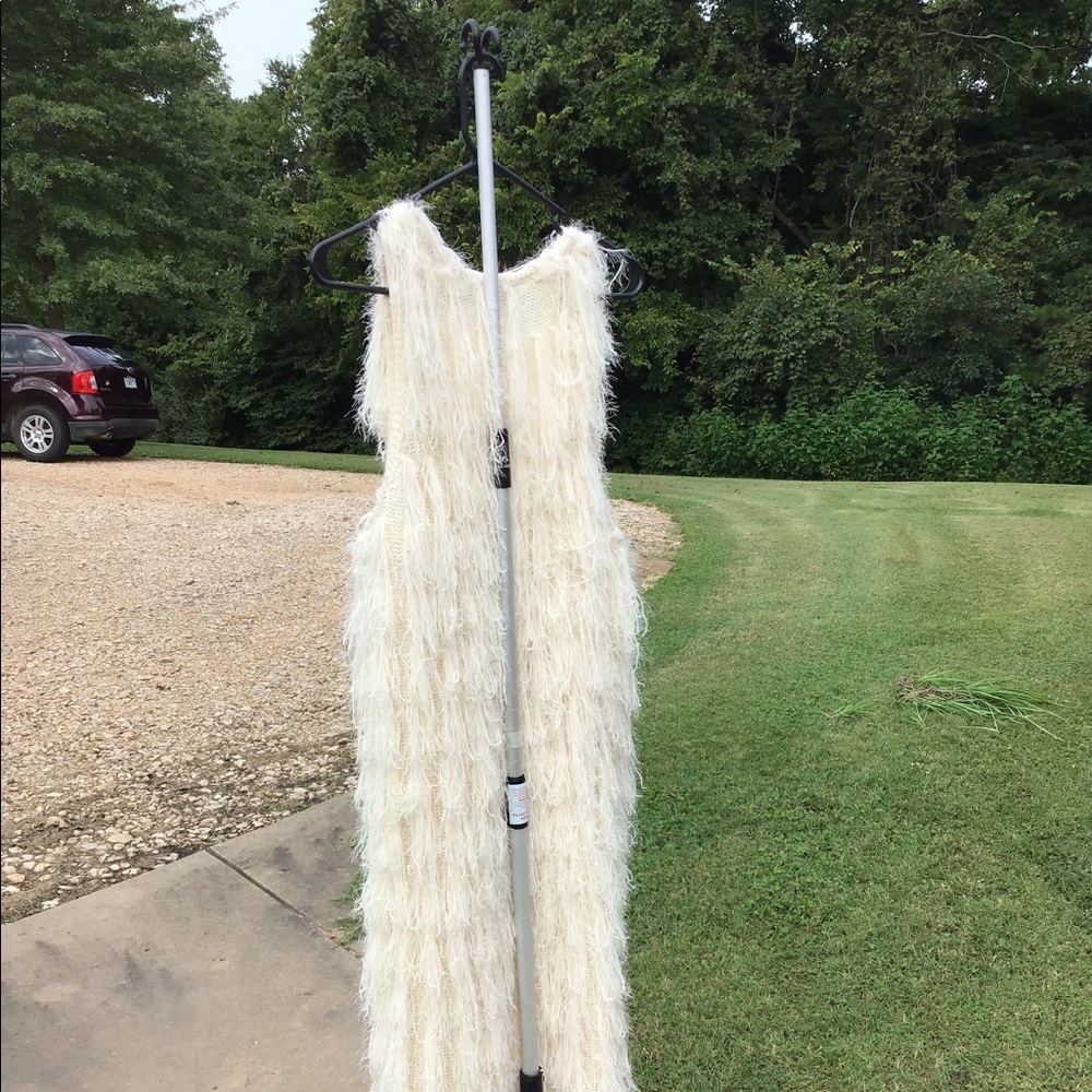 Long White Western vest. NWTS Offwhite